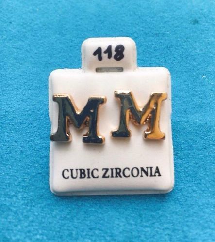 Orecchini Lettere M CZ118