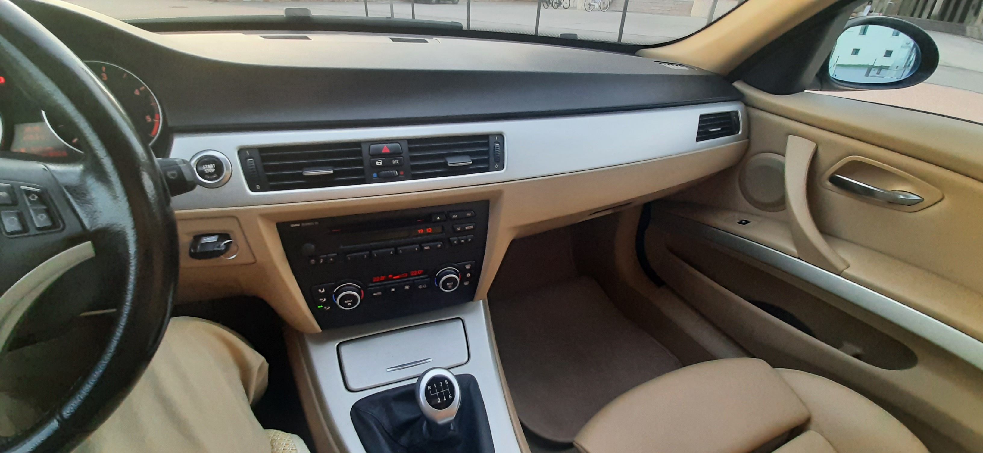BMW SERIE 3 E91 TOURING 320d 163CV Colore nero 