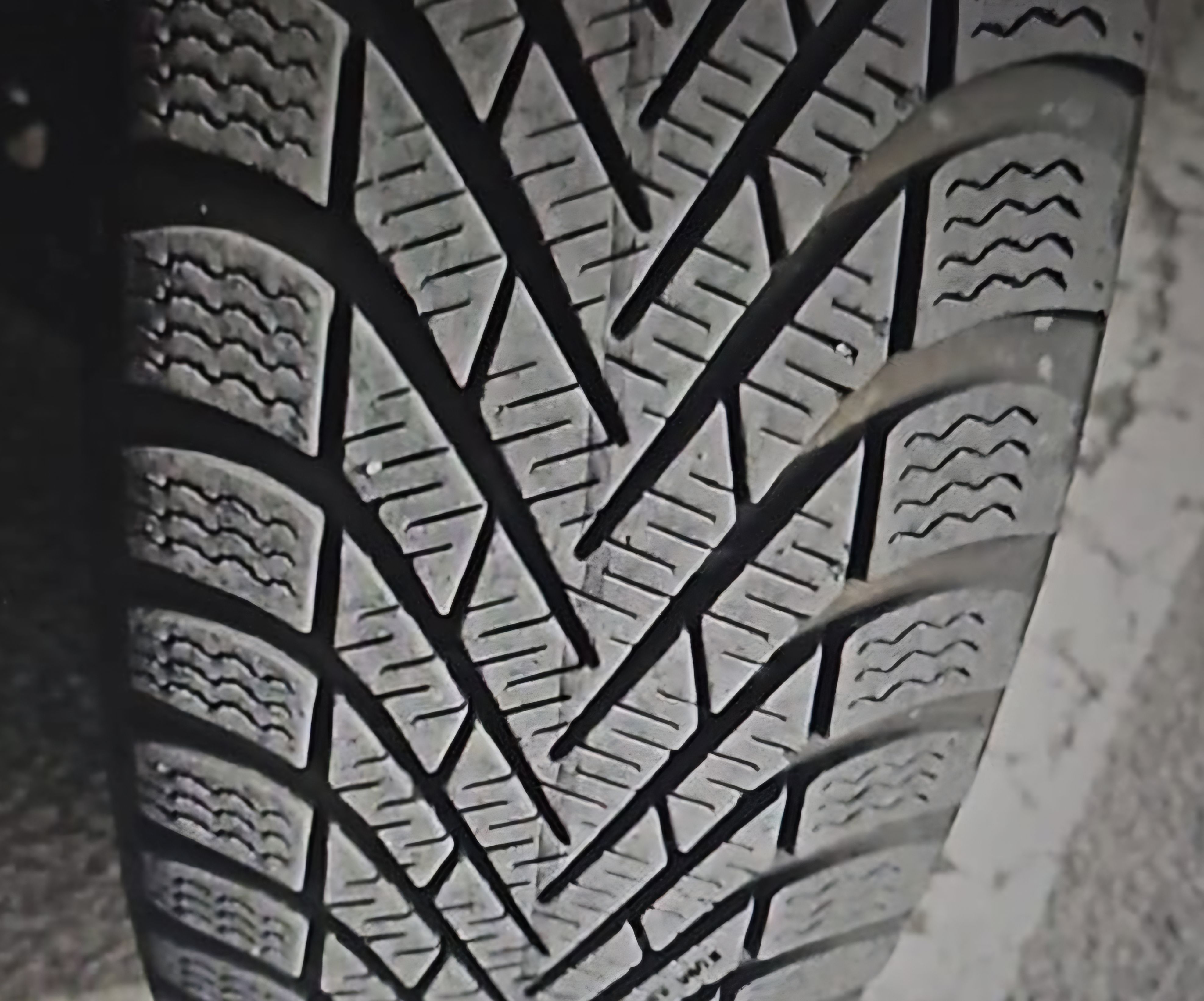 gomme Winter Pirelli 175/65 R 15 da neve seminuove